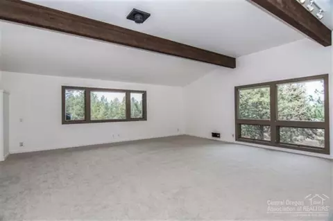 60443 Woodside Loop, Bend, OR 97702 photo 12