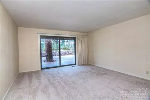 60443 Woodside Loop, Bend, OR 97702 photo 13