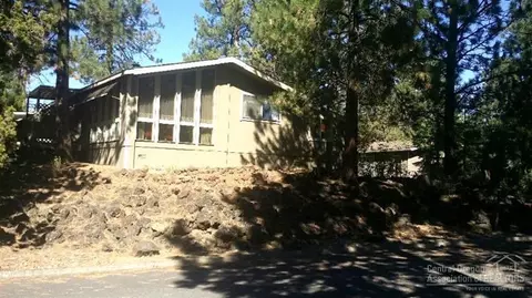 19956 Terrace Ln, Bend, OR 97702 photo 2