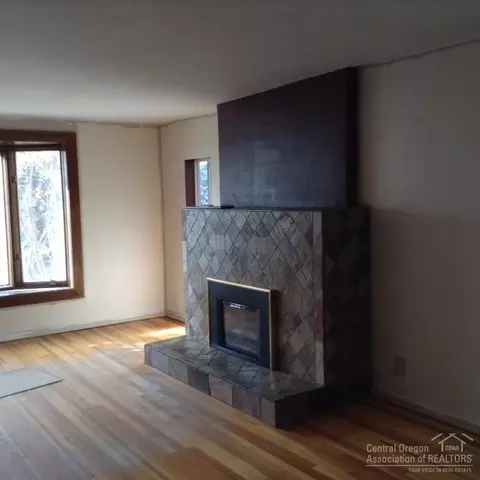 1636 NE 7th St, Bend, OR 97701 photo 2