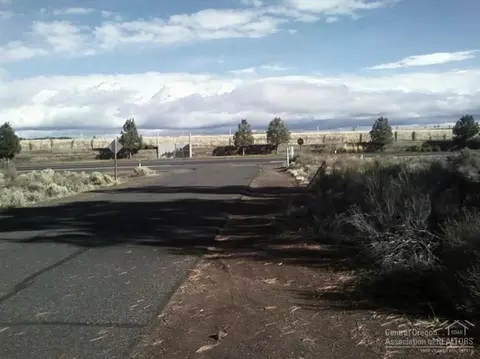 60820 Bobcat Rd, Bend, OR 97702 photo 5