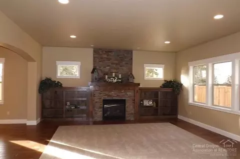 63125 Pikes Ct, Bend, OR 97701 photo 7