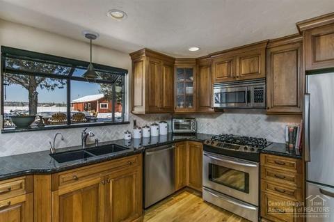 65161 Highland Rd, Bend, OR 97701 photo 12