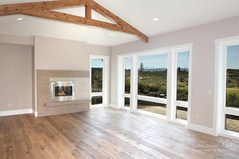 61337 Kindle Rock Loop, Bend, OR 97702 photo 2
