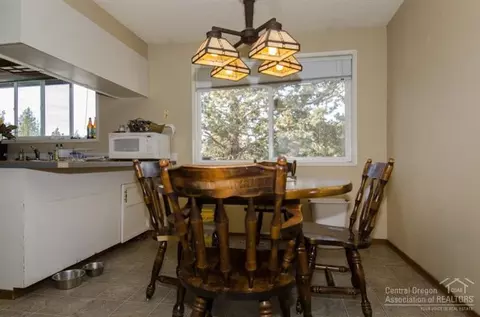 62855 Daniel Rd, Bend, OR 97702 photo 7