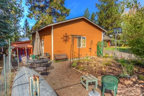 60773 River Bend Dr, Bend, OR 97702 photo 23