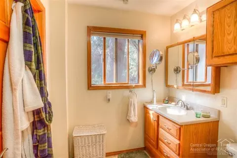 60773 River Bend Dr, Bend, OR 97702 photo 13