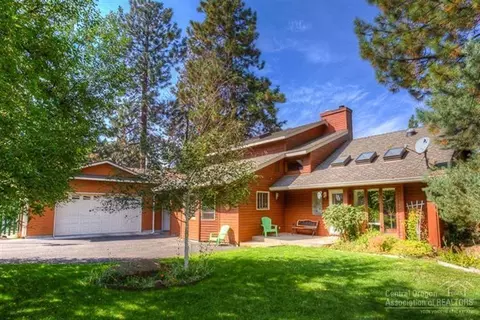 60773 River Bend Dr, Bend, OR 97702 photo 1