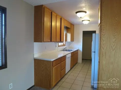 715 E Ridgeview Dr, Culver, OR 97734 photo 7