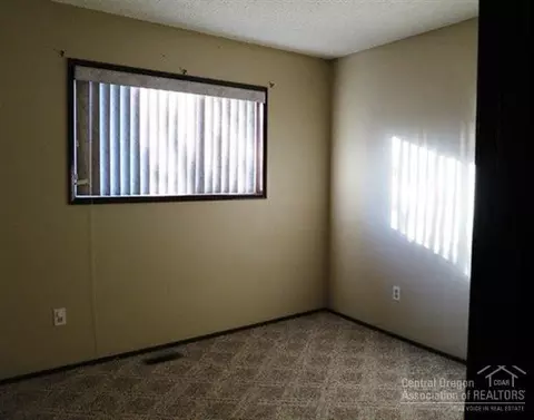 715 E Ridgeview Dr, Culver, OR 97734 photo 13