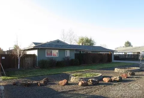 715 E Ridgeview Dr, Culver, OR 97734 photo 1