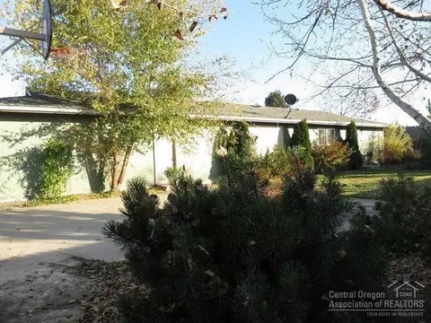 715 E Ridgeview Dr, Culver, OR 97734 photo 4