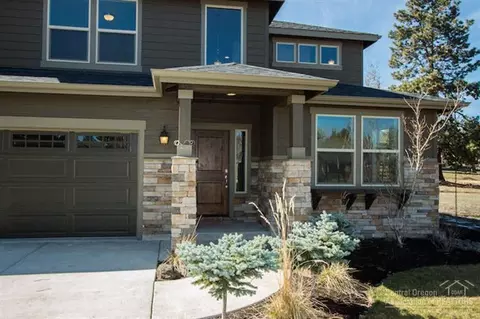 20979 Avery Ln, Bend, OR 97702 photo 2