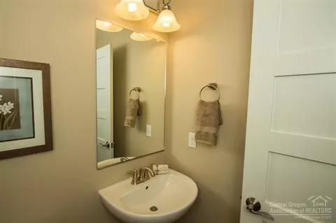 20979 Avery Ln, Bend, OR 97702 photo 6