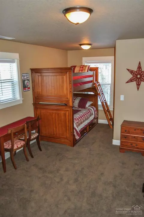 56235 Stellar Dr, Bend, OR 97707 photo 12