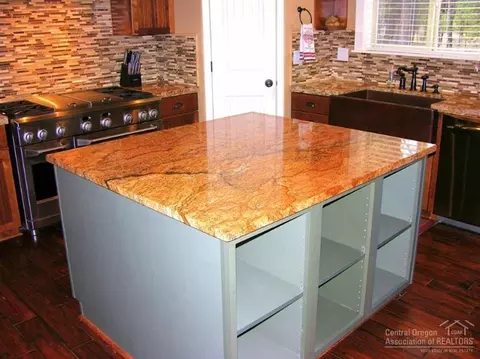 56235 Stellar Dr, Bend, OR 97707 photo 5