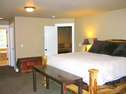 56235 Stellar Dr, Bend, OR 97707 photo 9