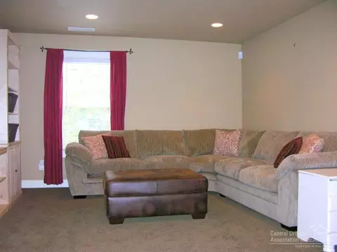 56235 Stellar Dr, Bend, OR 97707 photo 16