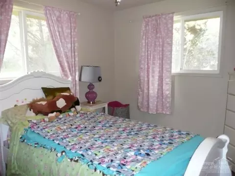 21004 Thomas Dr, Bend, OR 97702 photo 11