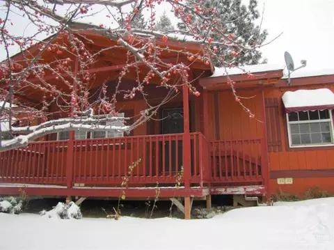 1884 NE 5th St, Bend, OR 97701 photo 1