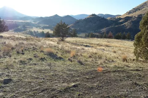 34203 Burnt Ranch Rd, Mitchell, OR 97750 photo 3