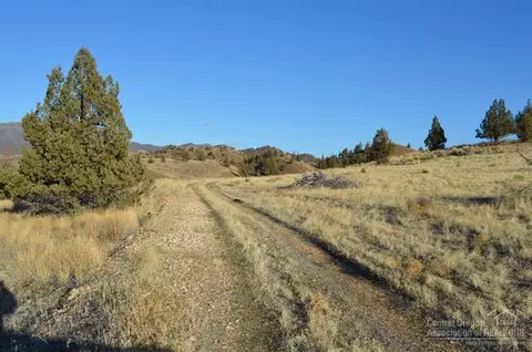 34203 Burnt Ranch Rd, Mitchell, OR 97750 photo 16