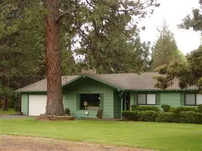 20391 Illahee Dr, Bend, OR 97702 photo 1