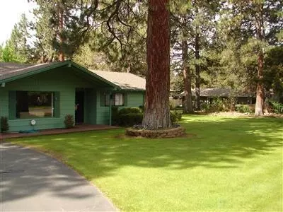 20391 Illahee Dr, Bend, OR 97702 photo 2
