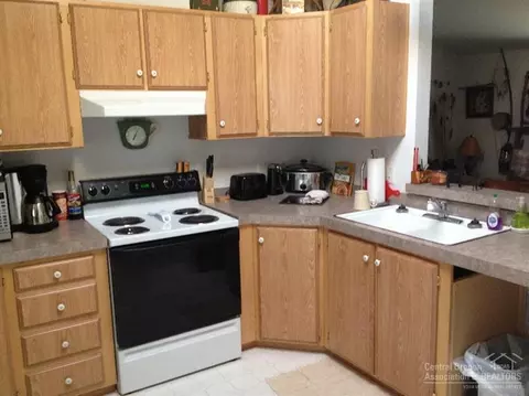 1727 Mare Cir, La Pine, OR 97739 photo 11