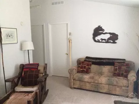 1727 Mare Cir, La Pine, OR 97739 photo 9
