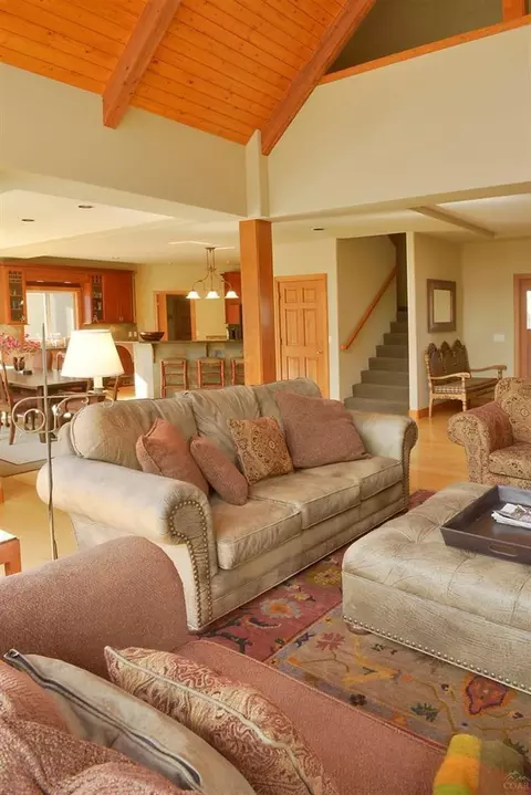 63130 Stag Dr, Bend, OR 97701 photo 14
