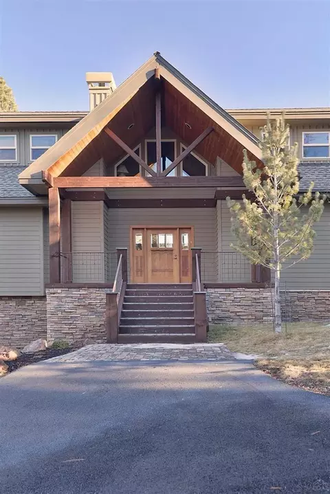 63130 Stag Dr, Bend, OR 97701 photo 1