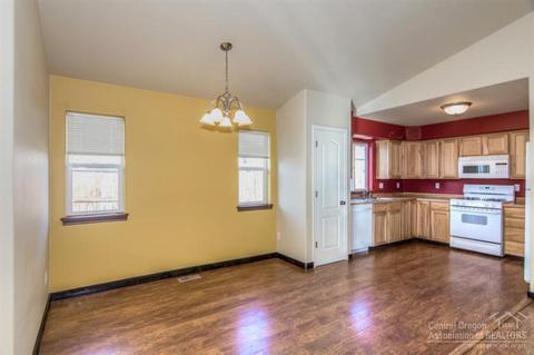 20141 Lora Ln, Bend, OR 97702 photo 7