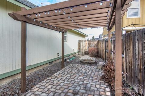 20141 Lora Ln, Bend, OR 97702 photo 17