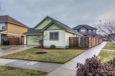 20141 Lora Ln, Bend, OR 97702 photo 2