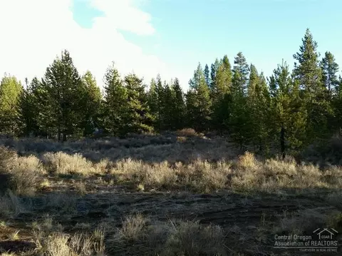 17261 Willow Ct, Bend, OR 97707 photo 3