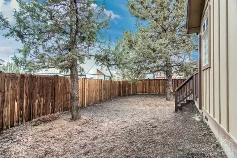 20889 Crested Ct, Bend, OR 97701 photo 17