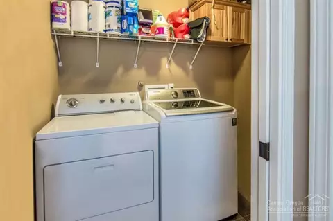 20889 Crested Ct, Bend, OR 97701 photo 12