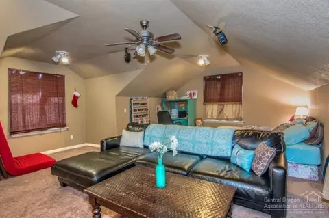20889 Crested Ct, Bend, OR 97701 photo 13