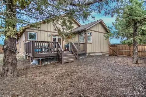 20889 Crested Ct, Bend, OR 97701 photo 16