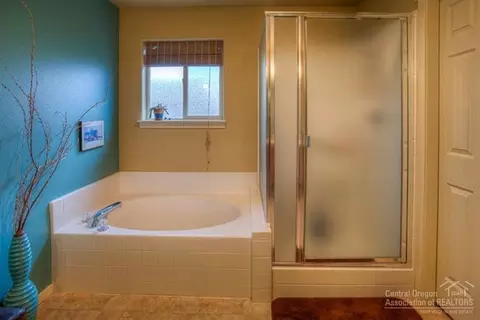 21159 SE Clairaway Ave, Bend, OR 97702 photo 19