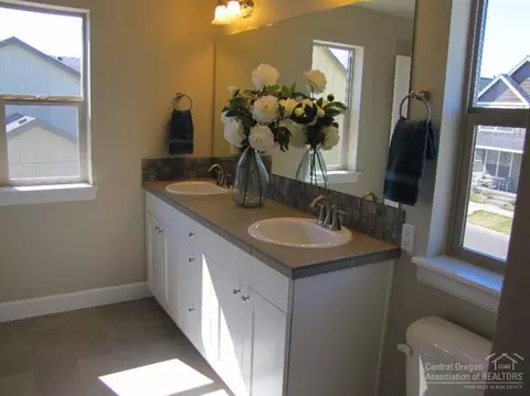 20519 Avro Pl, Bend, OR 97701 photo 22