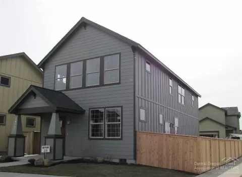 20519 Avro Pl, Bend, OR 97701 photo 3