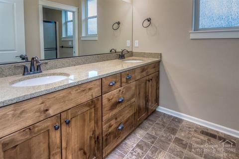 60395 SE Hedgewood Ln, Bend, OR 97702 photo 17