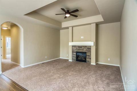 60395 SE Hedgewood Ln, Bend, OR 97702 photo 9