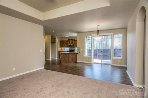60395 SE Hedgewood Ln, Bend, OR 97702 photo 11