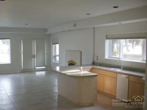 63465 Hamehook Rd, Bend, OR 97701 photo 8