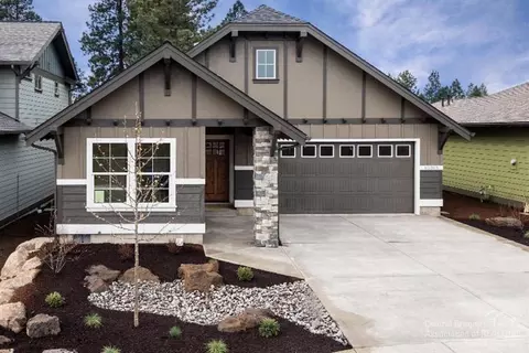 61065 SE Ruby Peak Ln, Bend, OR 97702 photo 3