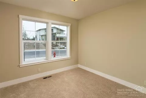 61065 SE Ruby Peak Ln, Bend, OR 97702 photo 5