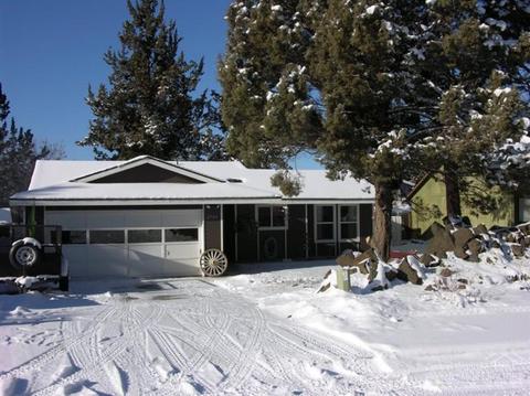 2707 NE Ocker Dr, Bend, OR 97701 photo 1